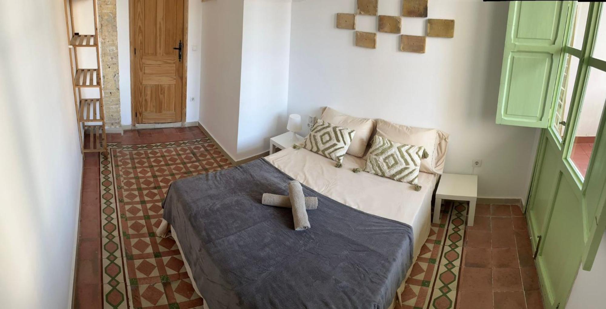 Kiwi Rooms Auto Check-In Valencia Bilik gambar
